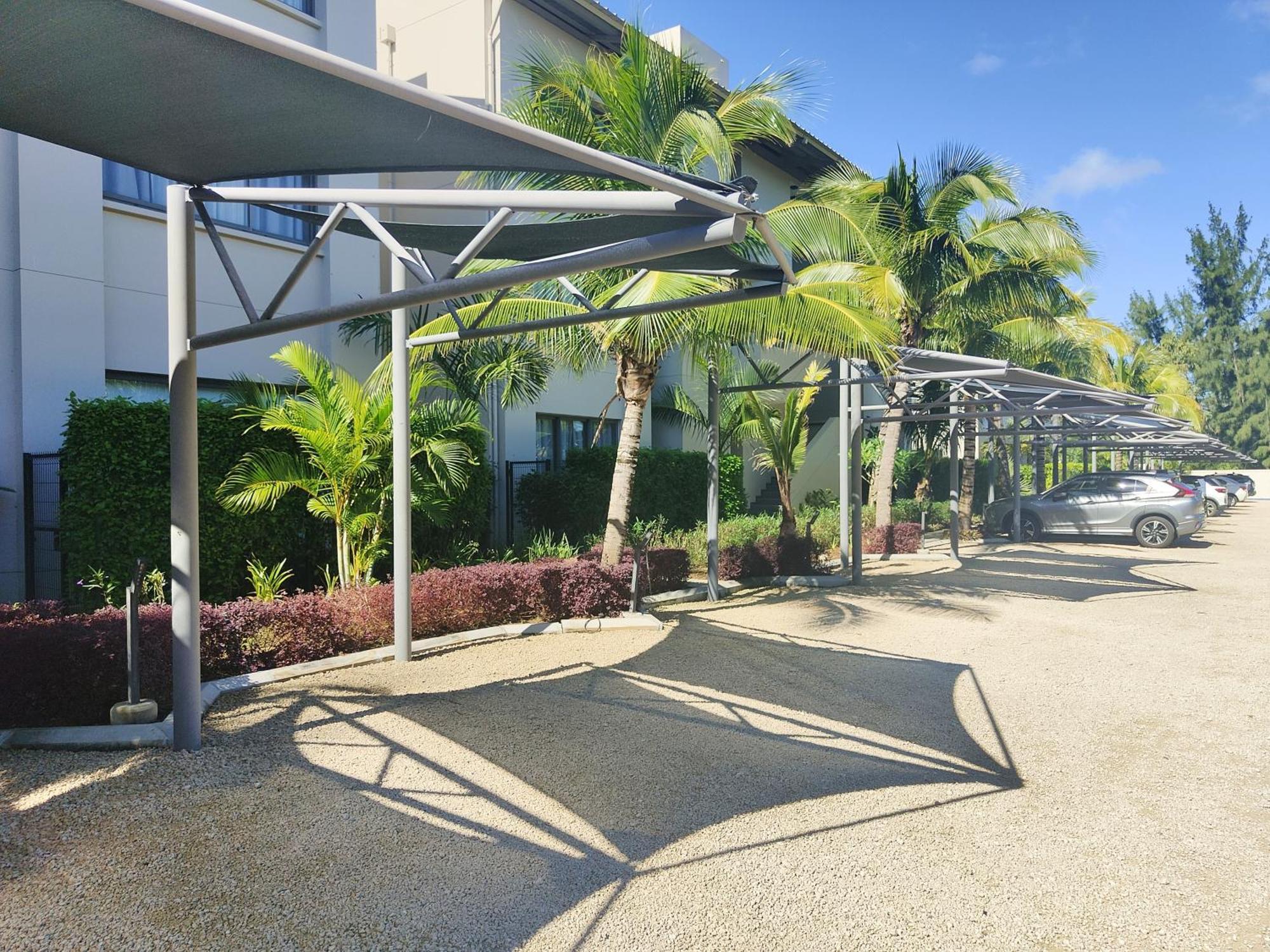 Villa Eden 2 bedroom with Private Rooftop Terrace&Pool, Ki Residences, Pereybère, Grand Baie Esterno foto